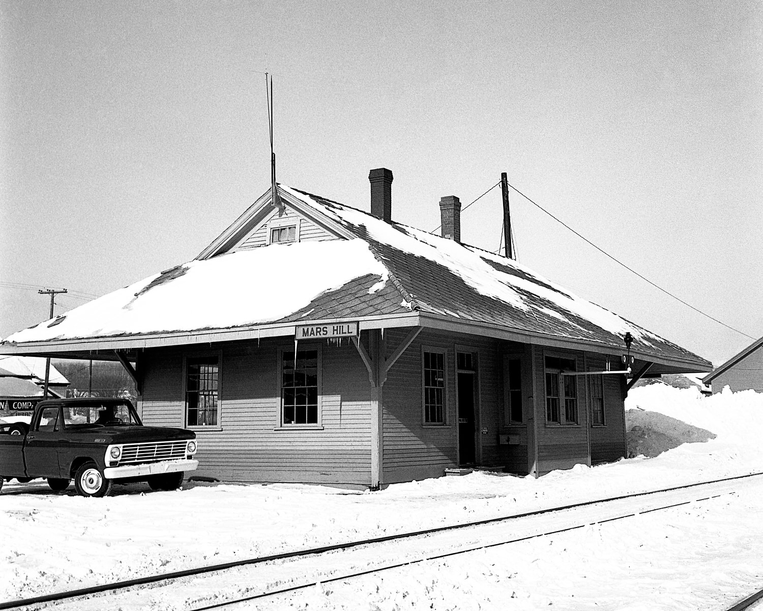 Bangor & Aroostook Mars Hill, ME Station 2/20/1967. (8x10)