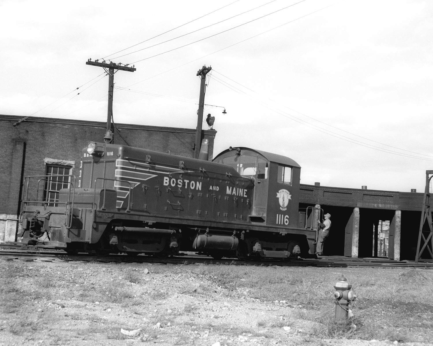 B&M SW! #1116 at Salem, MA. Date unknown. (8x10)