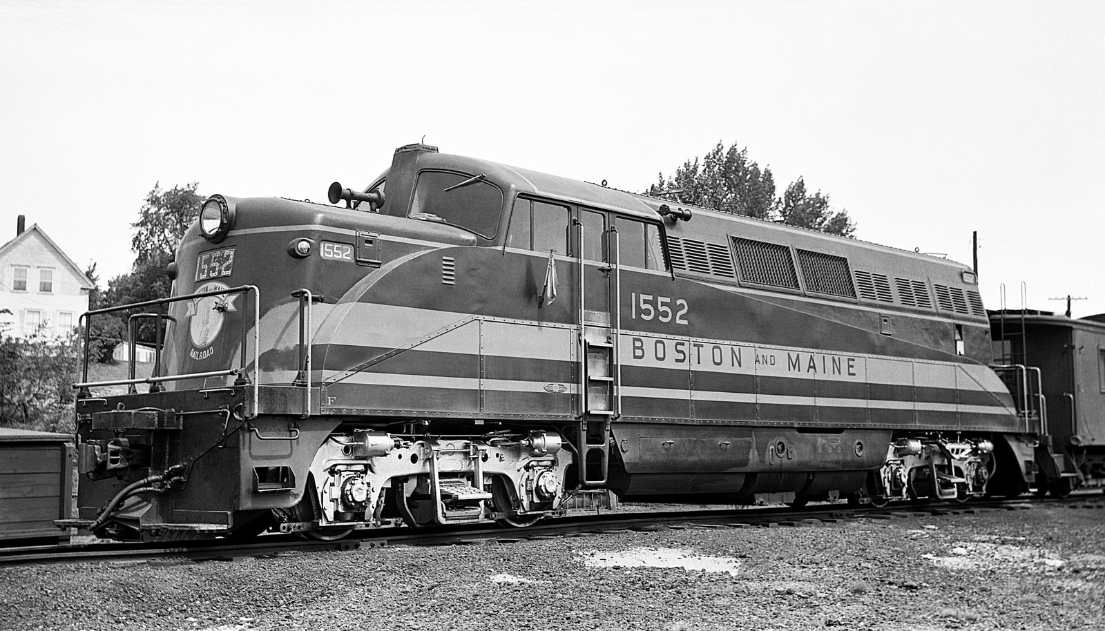 Boston & Maine BL2 #1552 at Groveton, NH on 8/5/1956. (8x14)