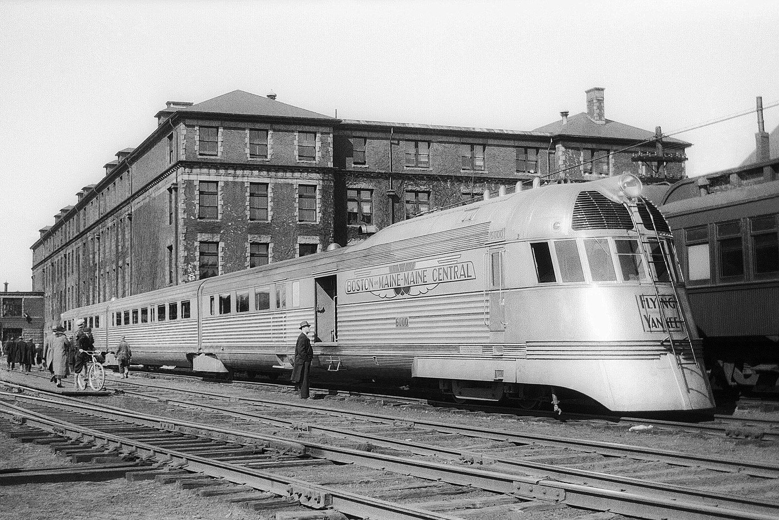 Boston and Maine - Maine Central Talgo #6000, The Flying Yankee at Portland, Maine on April 7, 1935. (8x12)