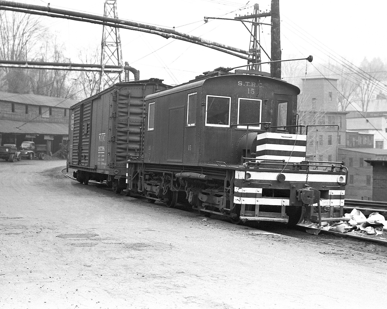 Springfield Terminal Baldwin #15 at Springfield, VT on 11/21/1953. B/n: 57557, B/d: 12/1923. (8x10)